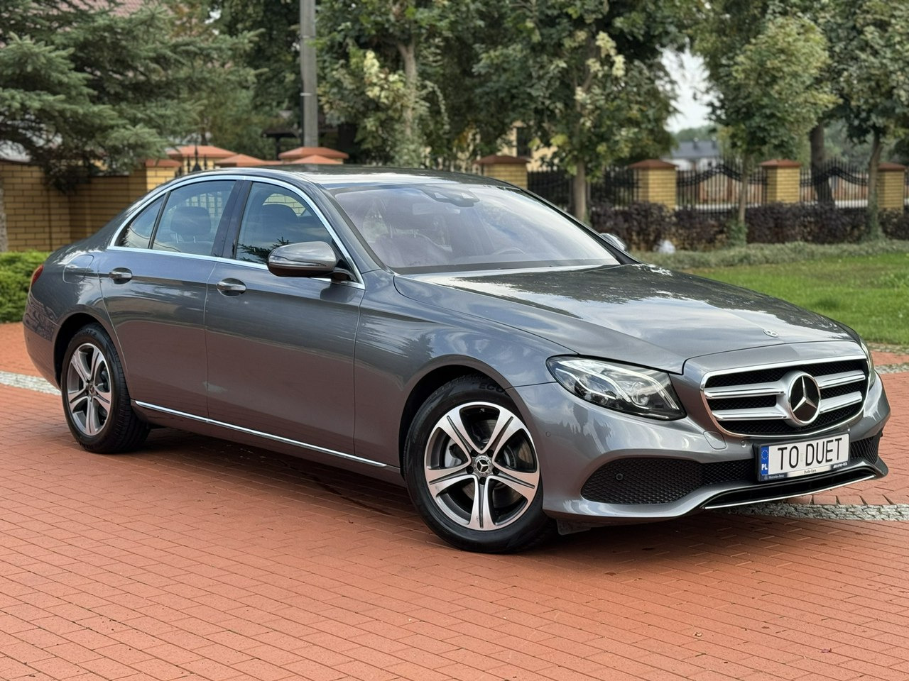 Mercedes E 220 - Berlină/ Sedan: Foto 4 Mercedes E 220 - Berlină/ Sedan: Foto 4