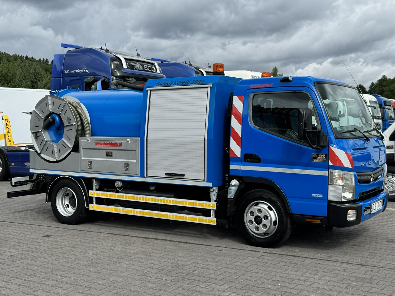 Mitsubishi Canter 7C18 3.0/150 KM Asenizcyjny - Maşină pentru vidanjări: Foto 4 Mitsubishi Canter 7C18 3.0/150 KM Asenizcyjny - Maşină pentru vidanjări: Foto 4