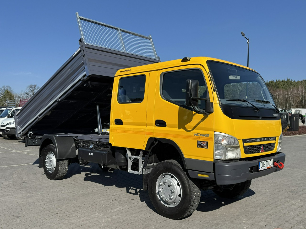 Mitsubishi Canter Fuso 4x4 17C18D 4.9/180KM Wywrotka 3-stronna - Camion basculantă: Foto 2 Mitsubishi Canter Fuso 4x4 17C18D 4.9/180KM Wywrotka 3-stronna - Camion basculantă: Foto 2