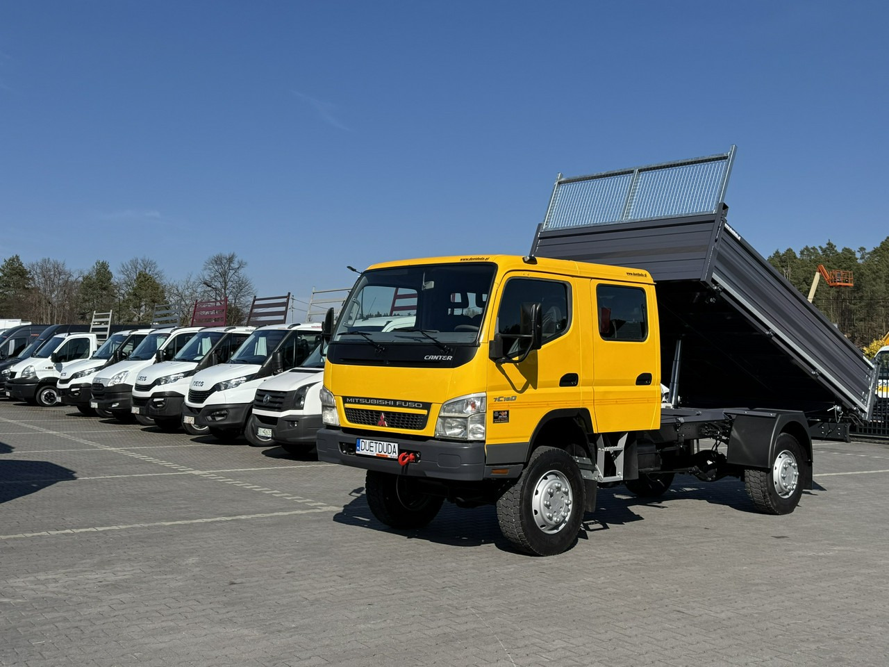 Mitsubishi Canter Fuso 4x4 17C18D 4.9/180KM Wywrotka 3-stronna - Camion basculantă: Foto 1 Mitsubishi Canter Fuso 4x4 17C18D 4.9/180KM Wywrotka 3-stronna - Camion basculantă: Foto 1