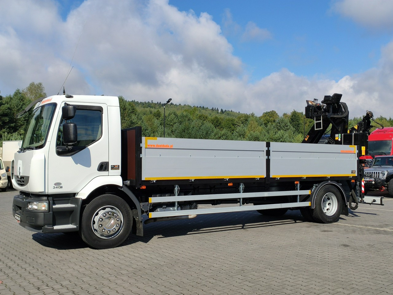 Renault Midlum 180.240DXI + HDS HYVA HB170E2 Udzwig 3.6Tony - Camion platformă, Camion cu macara: Foto 3 Renault Midlum 180.240DXI + HDS HYVA HB170E2 Udzwig 3.6Tony - Camion platformă, Camion cu macara: Foto 3