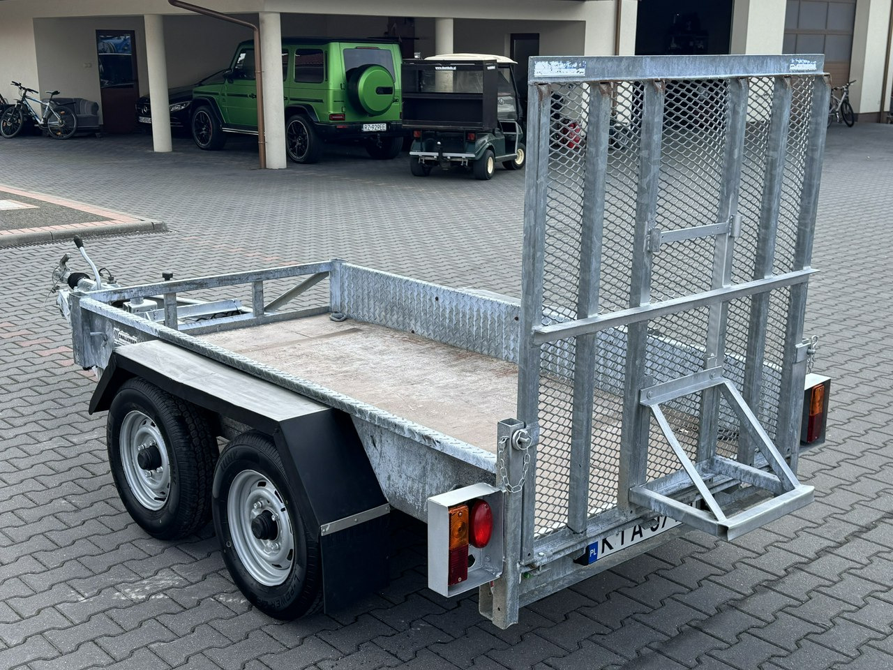 Titan Ciężarowa Pod minikoparkę sprzęt budowlany 2-osiowa Super Stan - Remorcă transport utilaje: Foto 4 Titan Ciężarowa Pod minikoparkę sprzęt budowlany 2-osiowa Super Stan - Remorcă transport utilaje: Foto 4