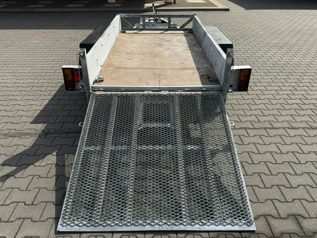 Titan Ciężarowa Pod minikoparkę sprzęt budowlany 2-osiowa Super Stan - Remorcă transport utilaje: Foto 5 Titan Ciężarowa Pod minikoparkę sprzęt budowlany 2-osiowa Super Stan - Remorcă transport utilaje: Foto 5