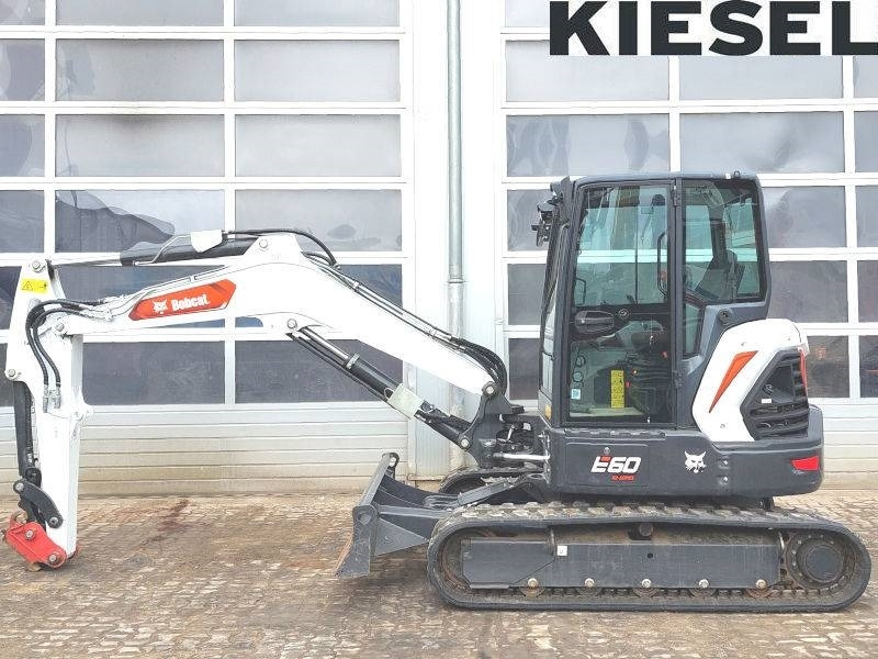 Bobcat E 60 - Mini excavator: Foto 1 Bobcat E 60 - Mini excavator: Foto 1