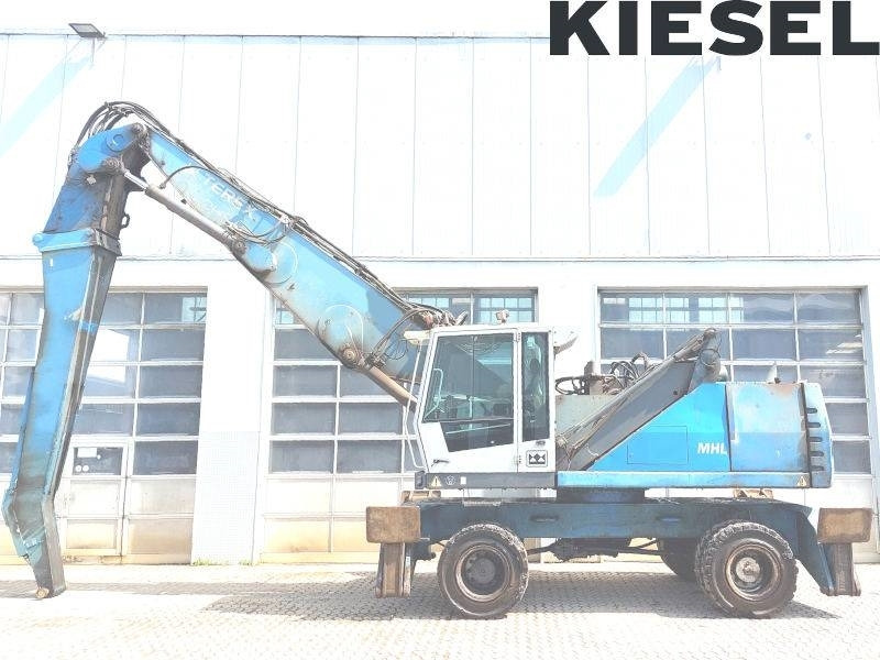Fuchs MHL 350 D FQC - Excavator pentru manipulare de materiale: Foto 1 Fuchs MHL 350 D FQC - Excavator pentru manipulare de materiale: Foto 1