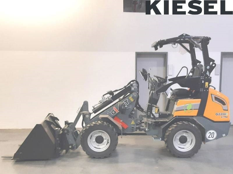 Giant G 2200 E X-Tra Elektro / electric - Mini încărcător: Foto 1 Giant G 2200 E X-Tra Elektro / electric - Mini încărcător: Foto 1