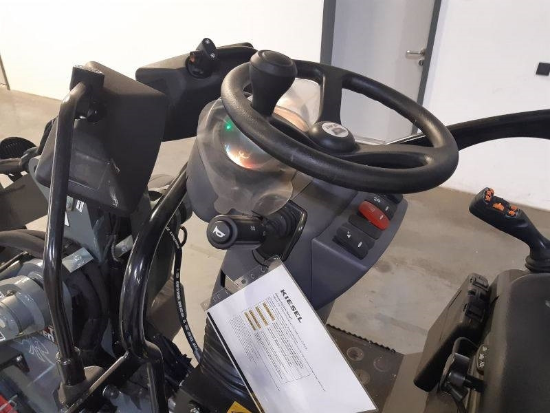 Giant G 2200 E X-Tra Elektro / electric - Mini încărcător: Foto 5 Giant G 2200 E X-Tra Elektro / electric - Mini încărcător: Foto 5