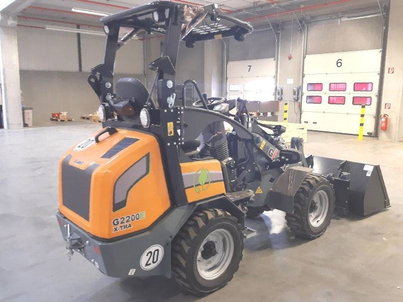 Giant G 2200 E X-Tra Elektro / electric - Mini încărcător: Foto 4 Giant G 2200 E X-Tra Elektro / electric - Mini încărcător: Foto 4