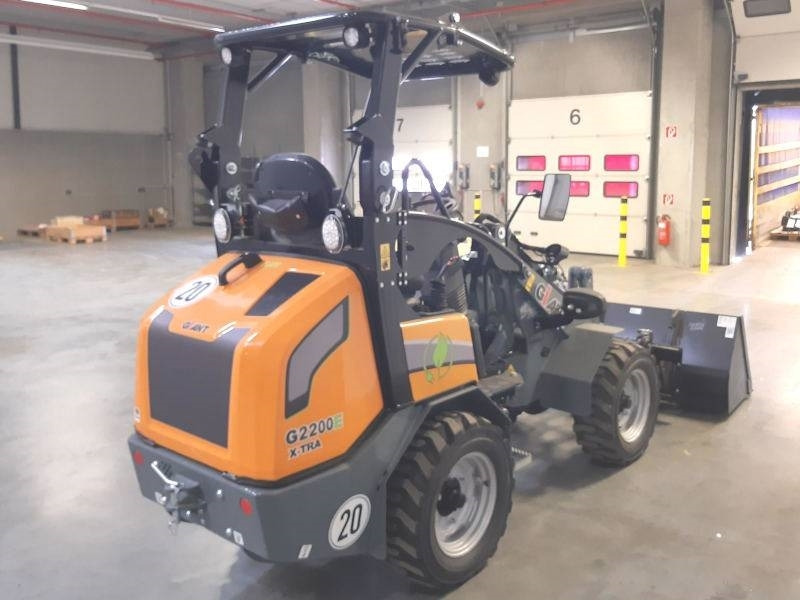 Giant G 2200 E X-Tra Elektro / electric - Mini încărcător: Foto 4 Giant G 2200 E X-Tra Elektro / electric - Mini încărcător: Foto 4