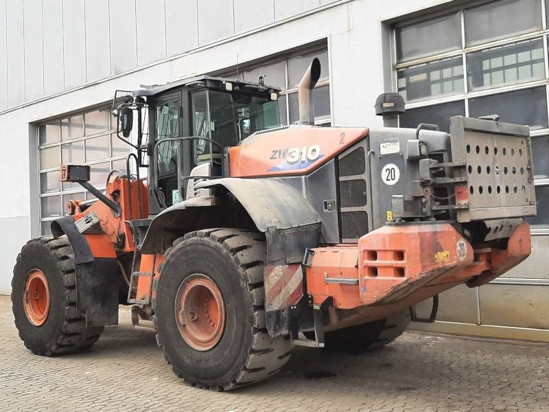 Hitachi ZW 310-6  - Încărcător frontal pe pneuri: Foto 3 Hitachi ZW 310-6  - Încărcător frontal pe pneuri: Foto 3