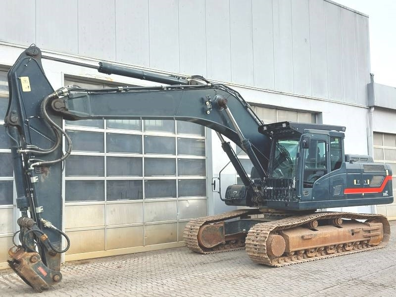 Hyundai HX 300 NL - Excavator pe şenile: Foto 2 Hyundai HX 300 NL - Excavator pe şenile: Foto 2