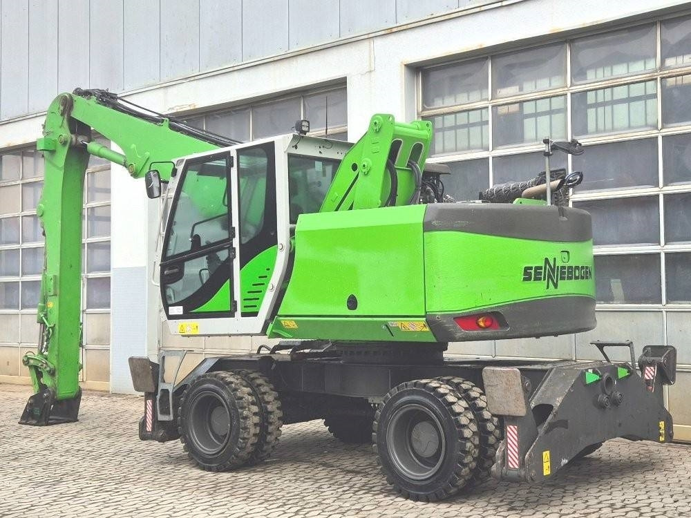 Sennebogen 817 - Excavator pentru manipulare de materiale: Foto 3 Sennebogen 817 - Excavator pentru manipulare de materiale: Foto 3