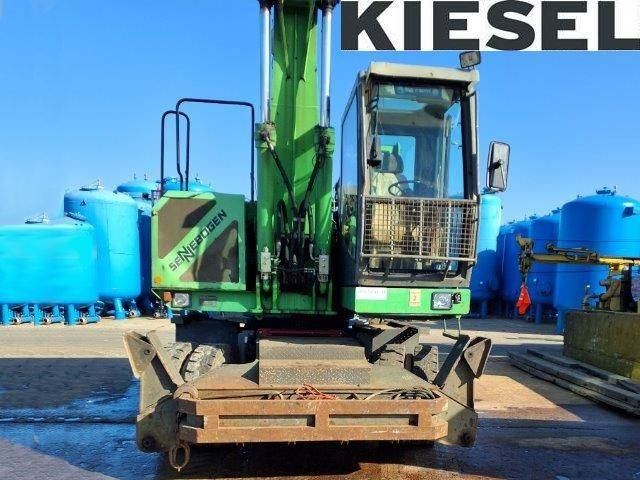 Sennebogen 825 - Excavator pentru manipulare de materiale: Foto 1 Sennebogen 825 - Excavator pentru manipulare de materiale: Foto 1