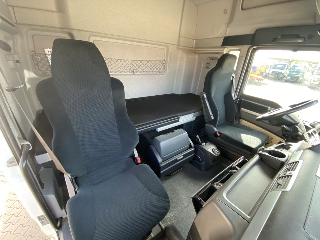 MAN TGX 18.460 4x4 H BL - Cap tractor: Foto 4 MAN TGX 18.460 4x4 H BL - Cap tractor: Foto 4
