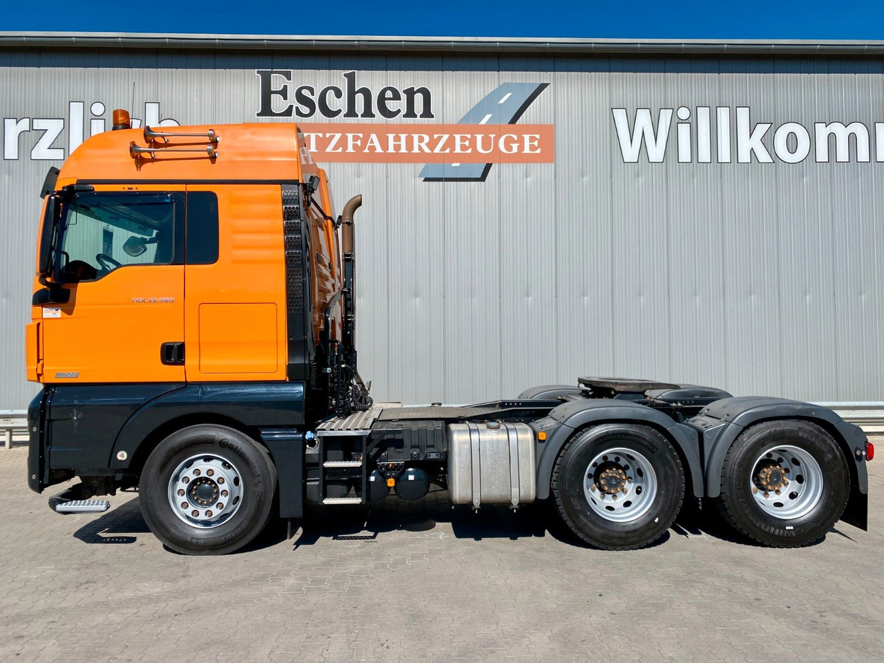 MAN TGX 33.580 6x4 BLS | D38*XLX*Navi*Retarder*ACC - Cap tractor: Foto 2 MAN TGX 33.580 6x4 BLS | D38*XLX*Navi*Retarder*ACC - Cap tractor: Foto 2