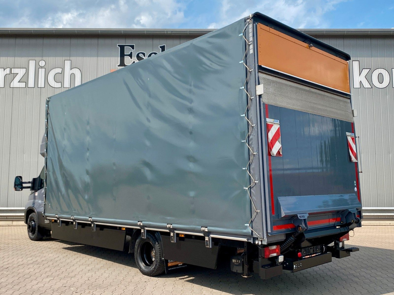 Iveco Daily Hi-Matic 70 C 21 Topsleeper | LBW 1,00to. - Autoutilitară cu prelată: Foto 3 Iveco Daily Hi-Matic 70 C 21 Topsleeper | LBW 1,00to. - Autoutilitară cu prelată: Foto 3
