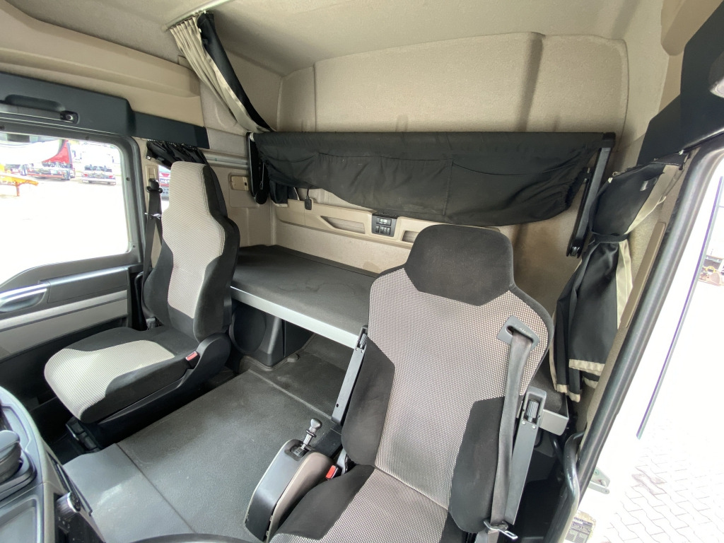 MAN TGL 12.250 4x2 BL - Camion cu prelată: Foto 5 MAN TGL 12.250 4x2 BL - Camion cu prelată: Foto 5