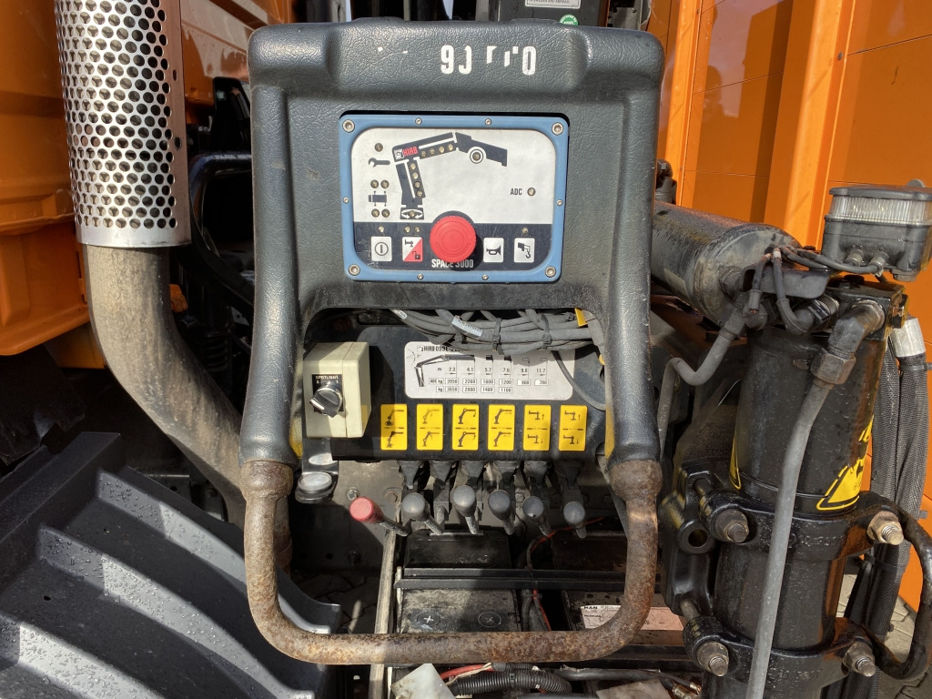 MAN TGM 15.290 4x2 BL / HIAB Faltkran - Camion platformă, Camion cu macara: Foto 2 MAN TGM 15.290 4x2 BL / HIAB Faltkran - Camion platformă, Camion cu macara: Foto 2