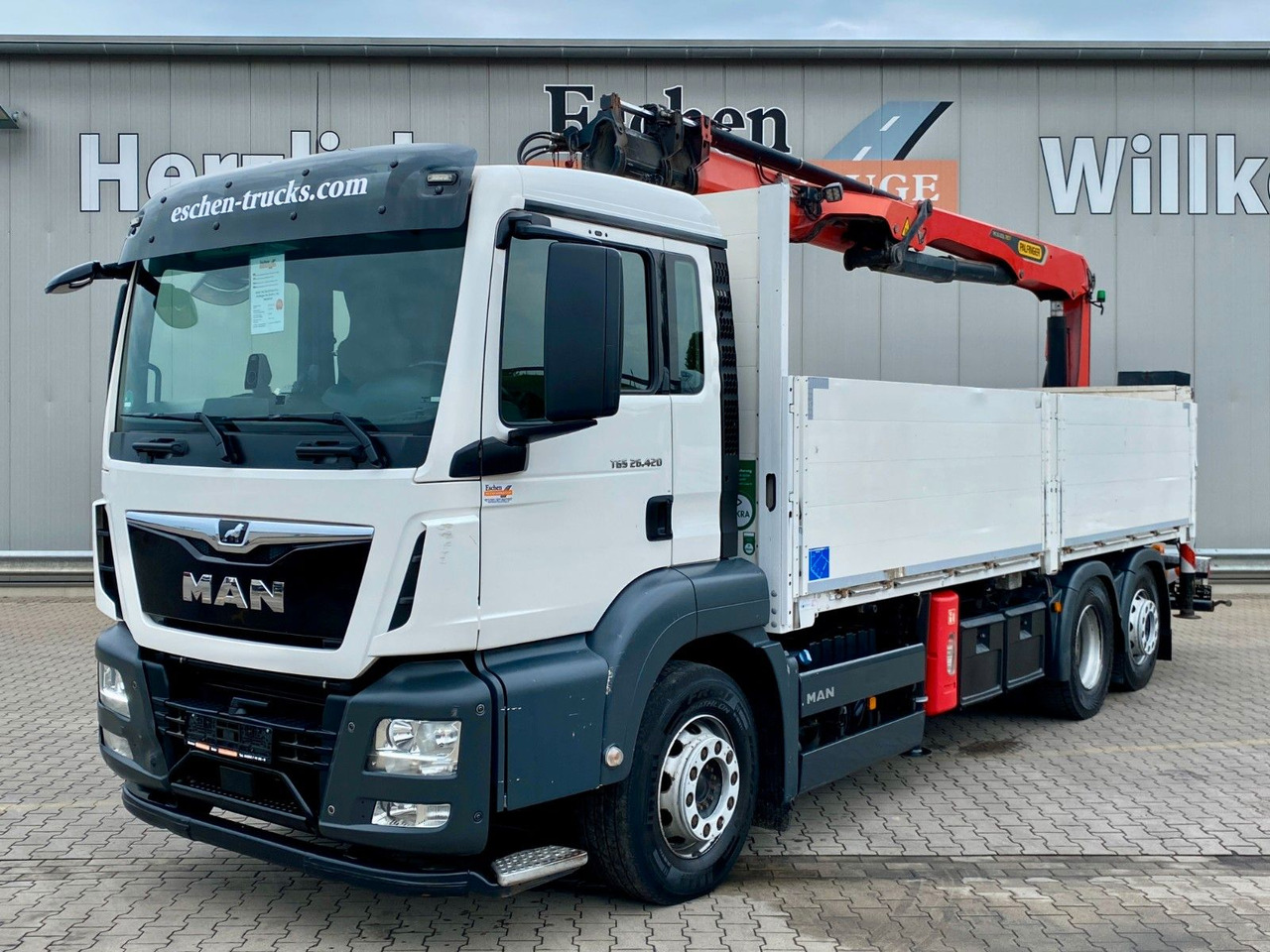 MAN TGS 26.420 6x2-4 LL | PK 26.001*FUNK*Navi*AHK*AC - Camion platformă, Camion cu macara: Foto 1 MAN TGS 26.420 6x2-4 LL | PK 26.001*FUNK*Navi*AHK*AC - Camion platformă, Camion cu macara: Foto 1