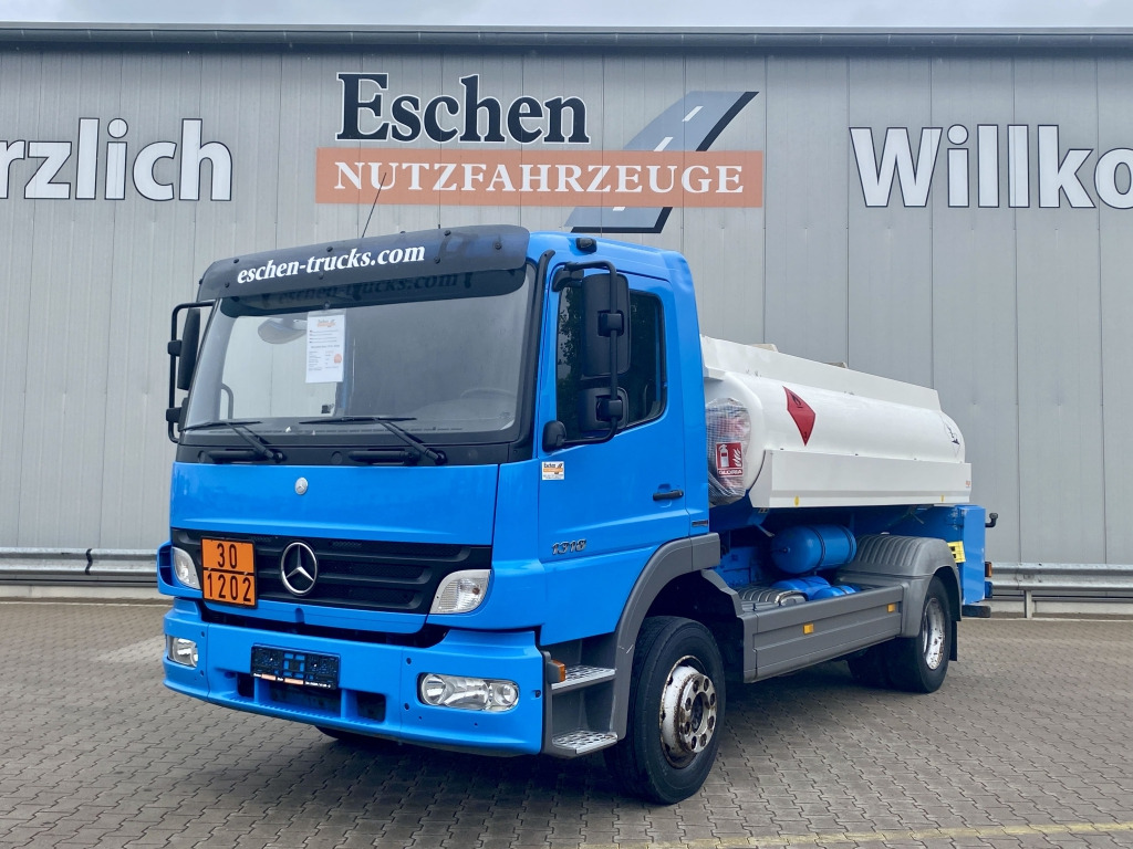 Mercedes-Benz 1318 L Atego - Camion cisternă: Foto 1 Mercedes-Benz 1318 L Atego - Camion cisternă: Foto 1