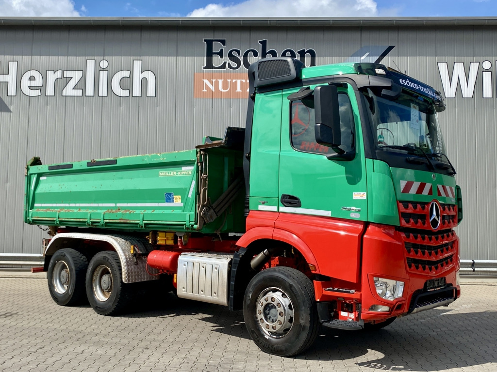 Camion basculantă Mercedes-Benz 2652 K Arocs 6x4: Foto 8 Camion basculantă Mercedes-Benz 2652 K Arocs 6x4: Foto 8