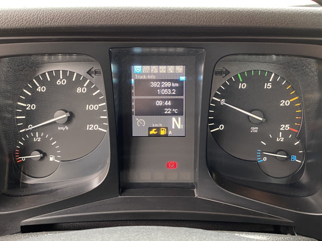 Camion basculantă Mercedes-Benz 3345 6x6 Arocs: Foto 19
