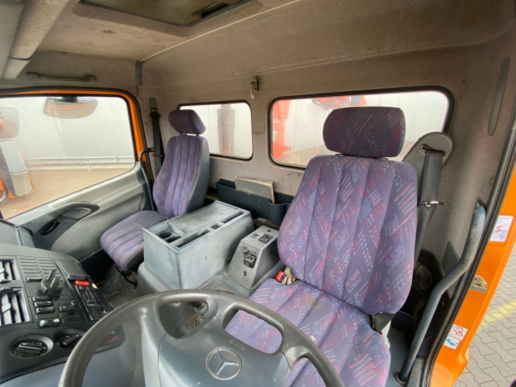 Mercedes-Benz 815 / Atlas-Faltkran - Camion platformă, Camion cu macara: Foto 5 Mercedes-Benz 815 / Atlas-Faltkran - Camion platformă, Camion cu macara: Foto 5