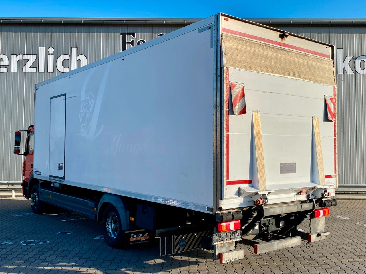 Mercedes-Benz Atego 1218 L Diesel/Netz*LBW*Carrier Supra 850Mt Mercedes-Benz Atego 1218 L Diesel/Netz*LBW*Carrier Supra 850Mt - Camion frigider: Foto 3 Mercedes-Benz Atego 1218 L Diesel/Netz*LBW*Carrier Supra 850Mt Mercedes-Benz Atego 1218 L Diesel/Netz*LBW*Carrier Supra 850Mt - Camion frigider: Foto 3
