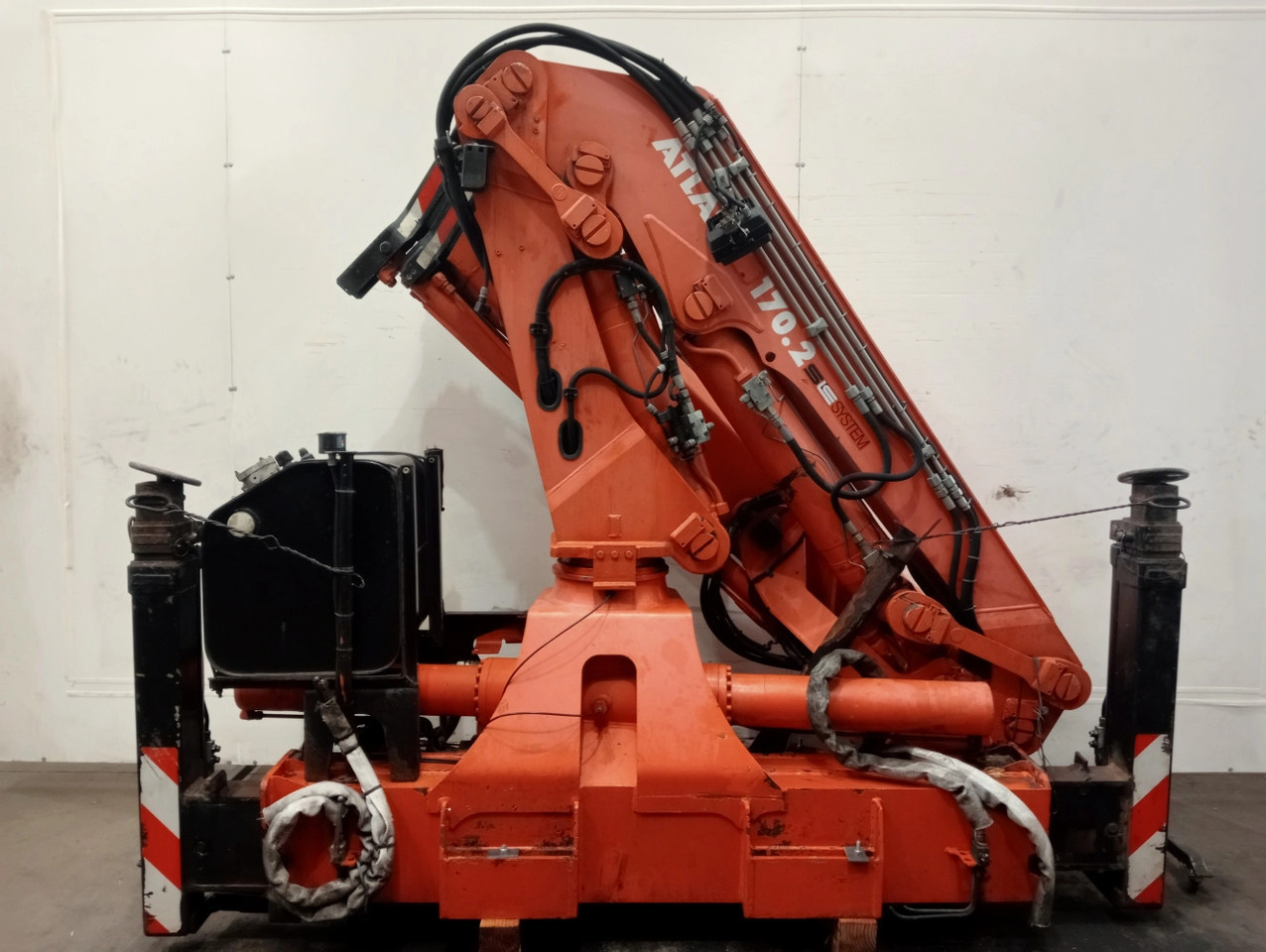 Grúa ATLAS AK170.2 A2 - Macara montată pentru Camion: Foto 1 Grúa ATLAS AK170.2 A2 - Macara montată pentru Camion: Foto 1