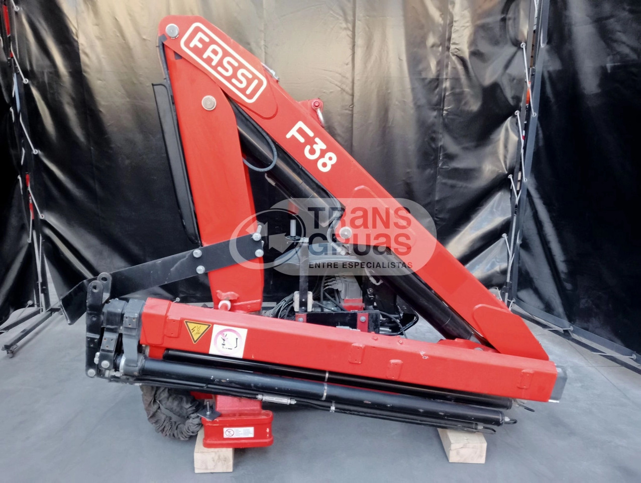 Grúa Fassi F38AF - Macara montată pentru Camion: Foto 2 Grúa Fassi F38AF - Macara montată pentru Camion: Foto 2