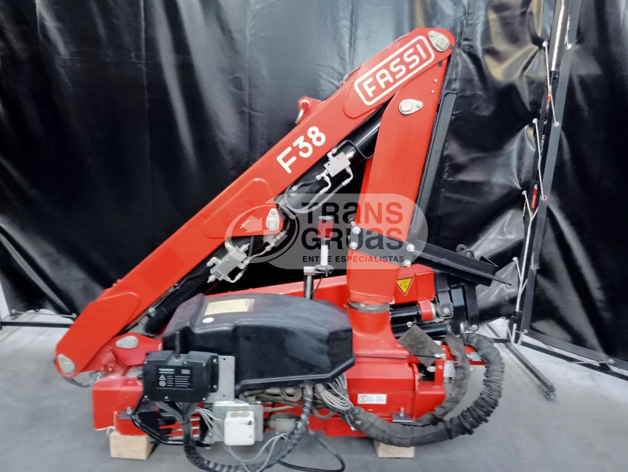 Grúa Fassi F38AF - Macara montată pentru Camion: Foto 5 Grúa Fassi F38AF - Macara montată pentru Camion: Foto 5