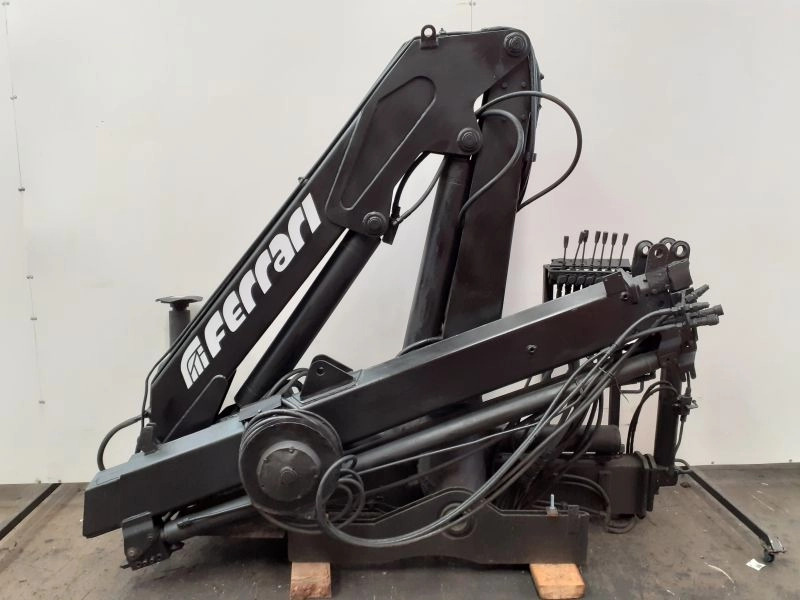 Grúa Ferrari F708 - Macara montată pentru Camion: Foto 1 Grúa Ferrari F708 - Macara montată pentru Camion: Foto 1