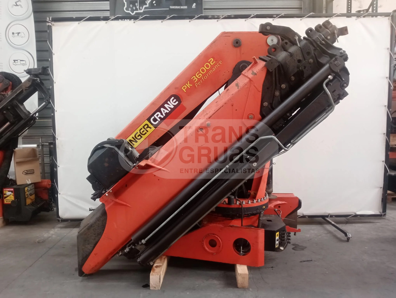 Grúa hidráulica Palfinger PK 36002 - Macara montată: Foto 1 Grúa hidráulica Palfinger PK 36002 - Macara montată: Foto 1