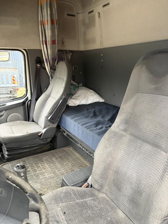 Volvo FH12 380 - Cap tractor: Foto 3 Volvo FH12 380 - Cap tractor: Foto 3