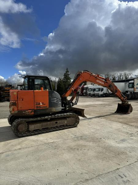 Hitachi ZX85USB-5A - Excavator pe şenile: Foto 2 Hitachi ZX85USB-5A - Excavator pe şenile: Foto 2