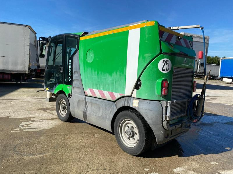 Mathieu Azura MC210 - Măturătoare stradală: Foto 4 Mathieu Azura MC210 - Măturătoare stradală: Foto 4