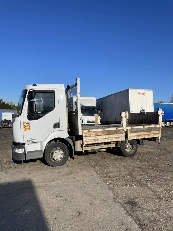 Renault Midlum 160 - Camion basculantă: Foto 2 Renault Midlum 160 - Camion basculantă: Foto 2