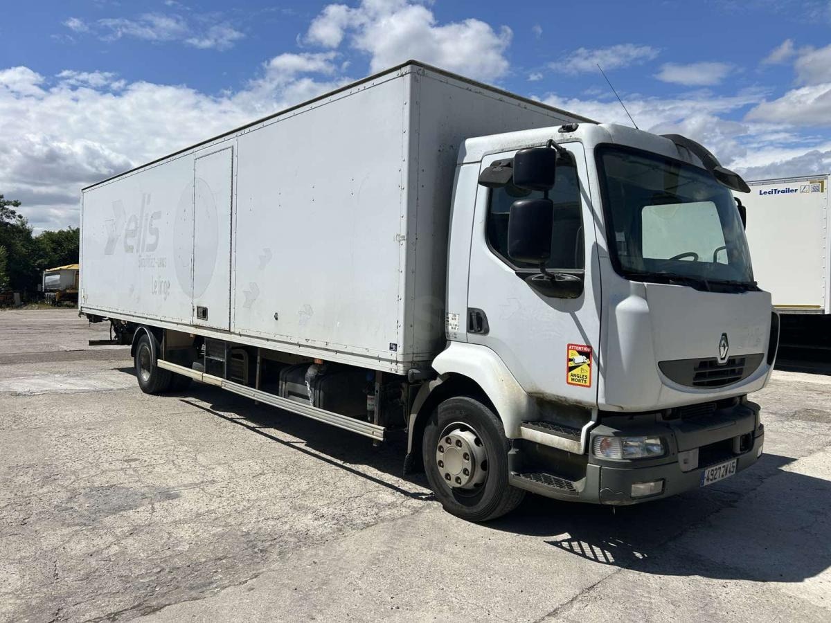 Renault Midlum 180 - Camion furgon: Foto 2 Renault Midlum 180 - Camion furgon: Foto 2