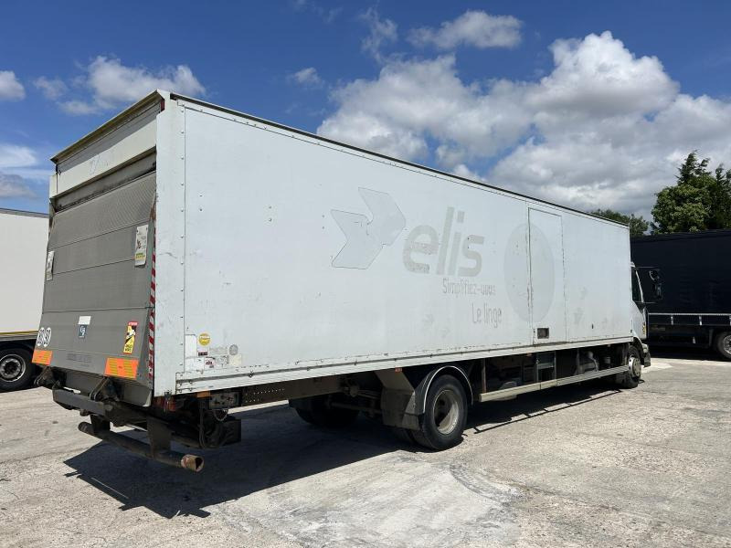 Renault Midlum 180 - Camion furgon: Foto 5 Renault Midlum 180 - Camion furgon: Foto 5
