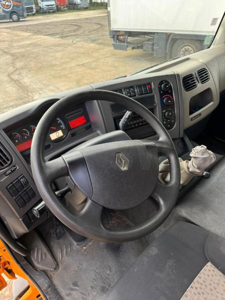 Renault Midlum 220 - Camion furgon: Foto 5 Renault Midlum 220 - Camion furgon: Foto 5