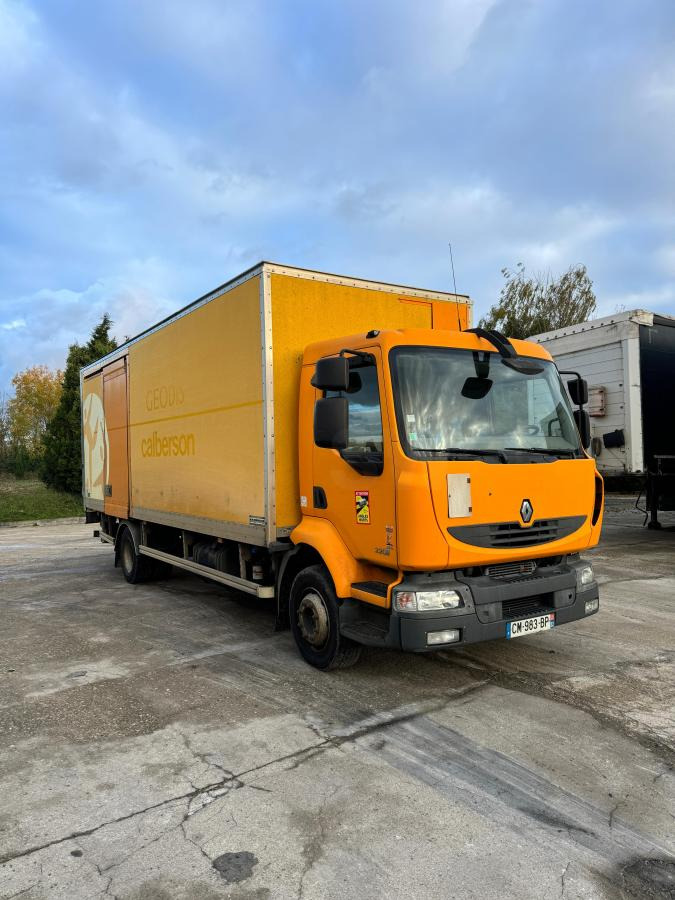 Renault Midlum 220 - Camion furgon: Foto 1 Renault Midlum 220 - Camion furgon: Foto 1
