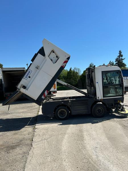 Schmidt Clingo 500 Compact 400 - Măturătoare stradală: Foto 4 Schmidt Clingo 500 Compact 400 - Măturătoare stradală: Foto 4