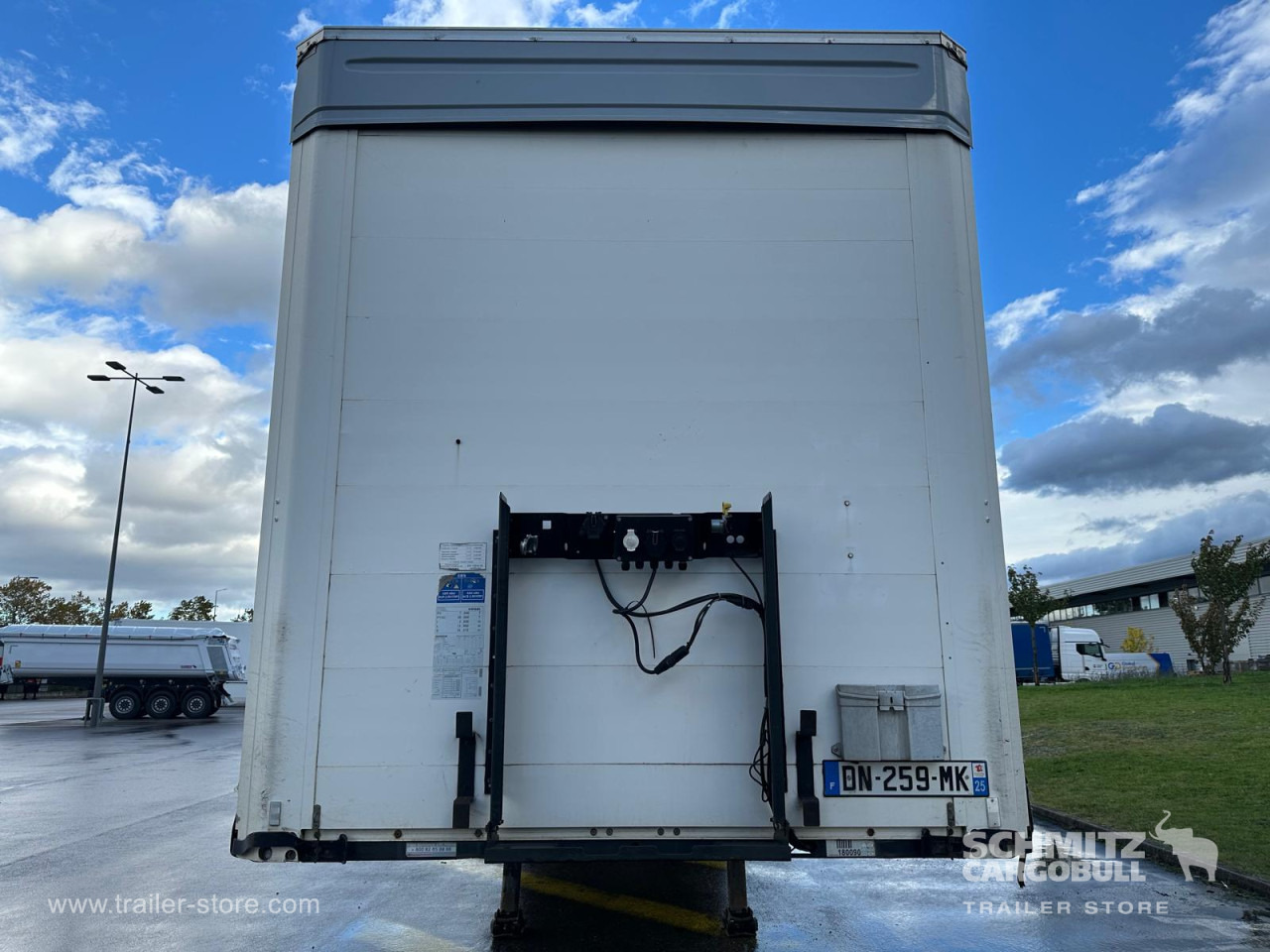 Semiremorcă prelată KOEGEL Curtainsider Standard: Foto 10 Semiremorcă prelată KOEGEL Curtainsider Standard: Foto 10