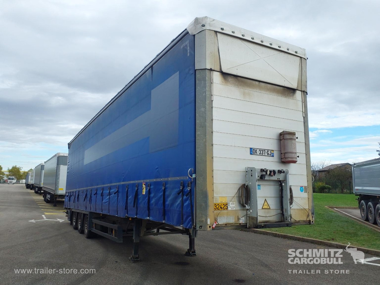 SCHMITZ Curtainsider Mega - Semiremorcă prelată: Foto 1 SCHMITZ Curtainsider Mega - Semiremorcă prelată: Foto 1