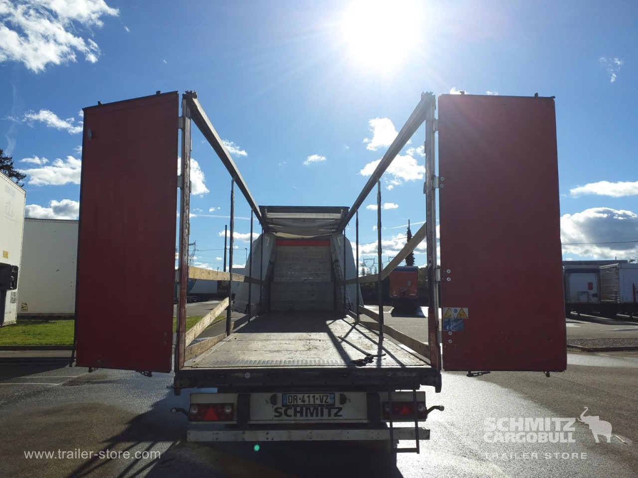 SCHMITZ Curtainsider Standard - Semiremorcă prelată: Foto 2 SCHMITZ Curtainsider Standard - Semiremorcă prelată: Foto 2
