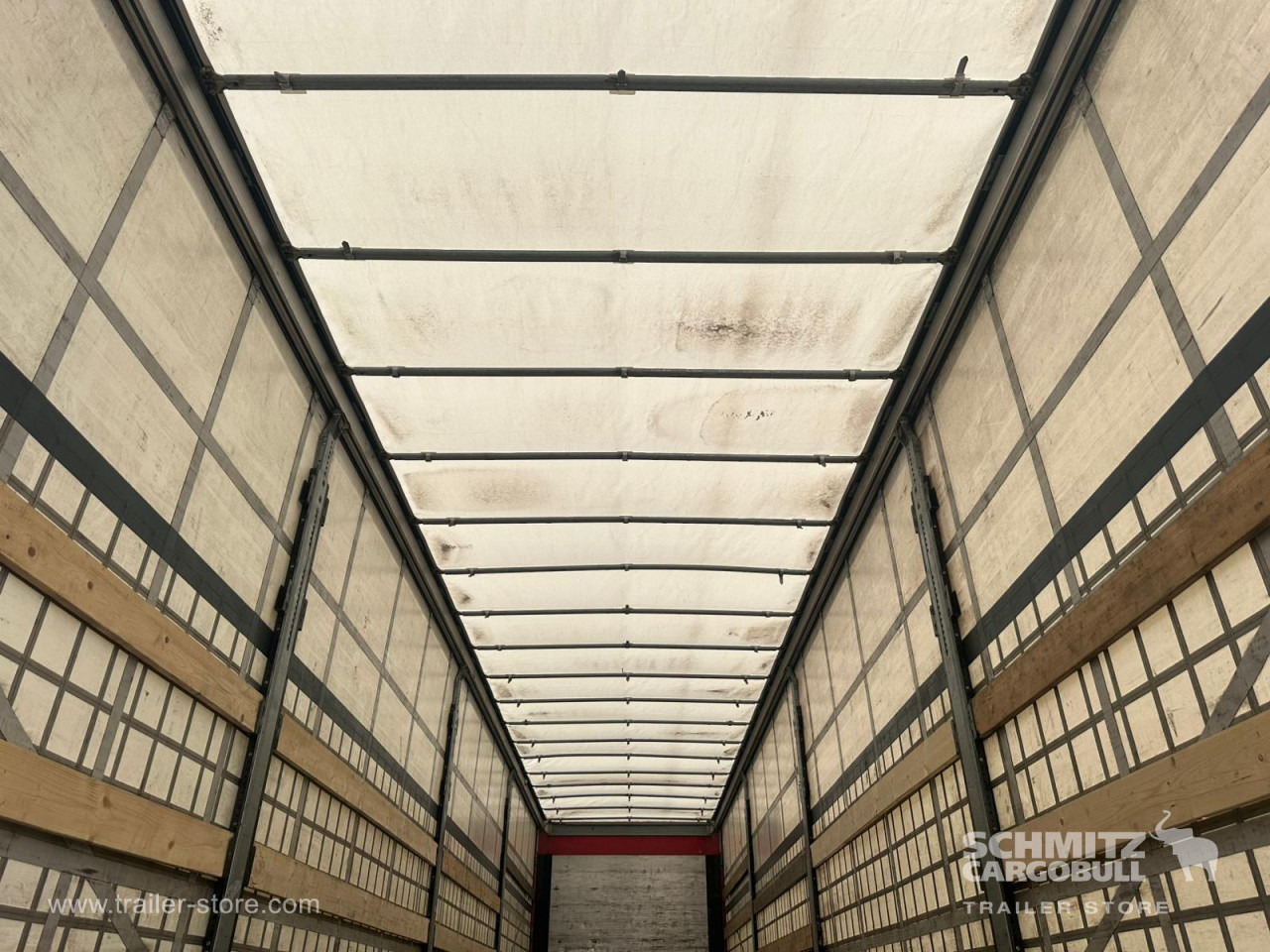 SCHMITZ Curtainsider Standard Taillift - Semiremorcă prelată: Foto 5 SCHMITZ Curtainsider Standard Taillift - Semiremorcă prelată: Foto 5