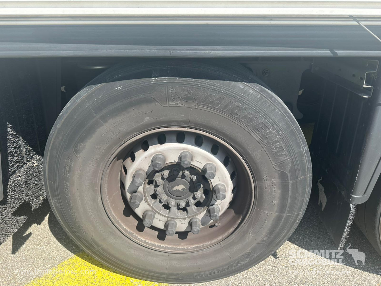 SCHMITZ Reefer Standard Taillift - Semiremorcă izoterma: Foto 3 SCHMITZ Reefer Standard Taillift - Semiremorcă izoterma: Foto 3