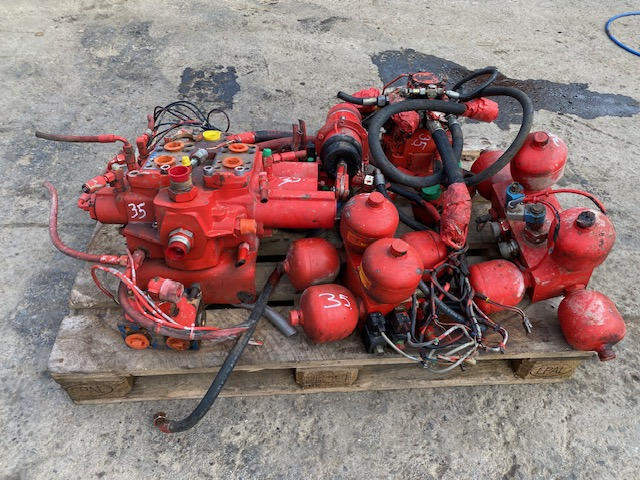 2426877 - O&K L45 - Hidraulică pentru Încărcător frontal pe pneuri: Foto 4 2426877 - O&K L45 - Hidraulică pentru Încărcător frontal pe pneuri: Foto 4