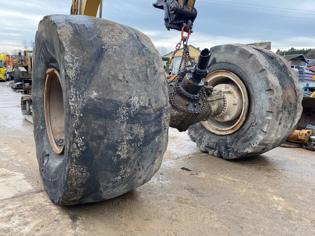 CAT 992 C -1V-5949 - Axă față pentru Utilaje constructii: Foto 2 CAT 992 C -1V-5949 - Axă față pentru Utilaje constructii: Foto 2