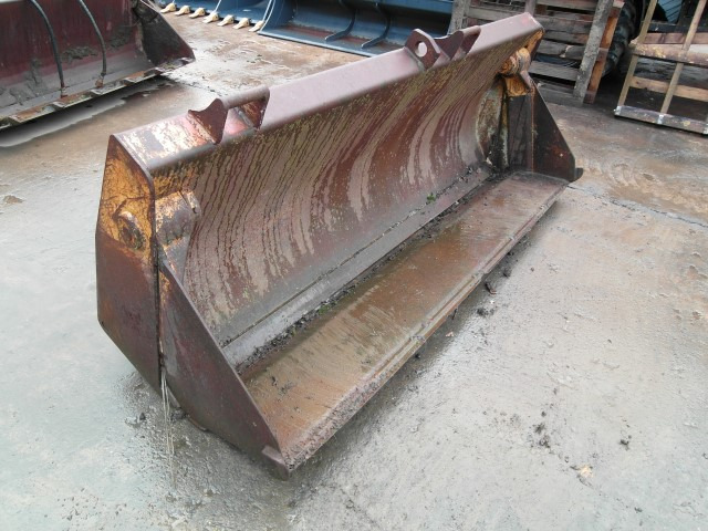 Case 580 - Cupă incărcător: Foto 2 Case 580 - Cupă incărcător: Foto 2